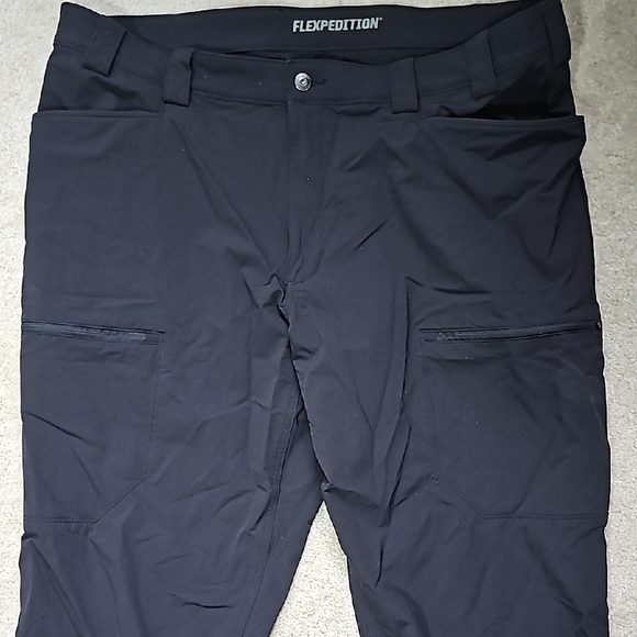 Flexpedition Duluth Trading Co Men's Black Pants - Picture 6 of 6